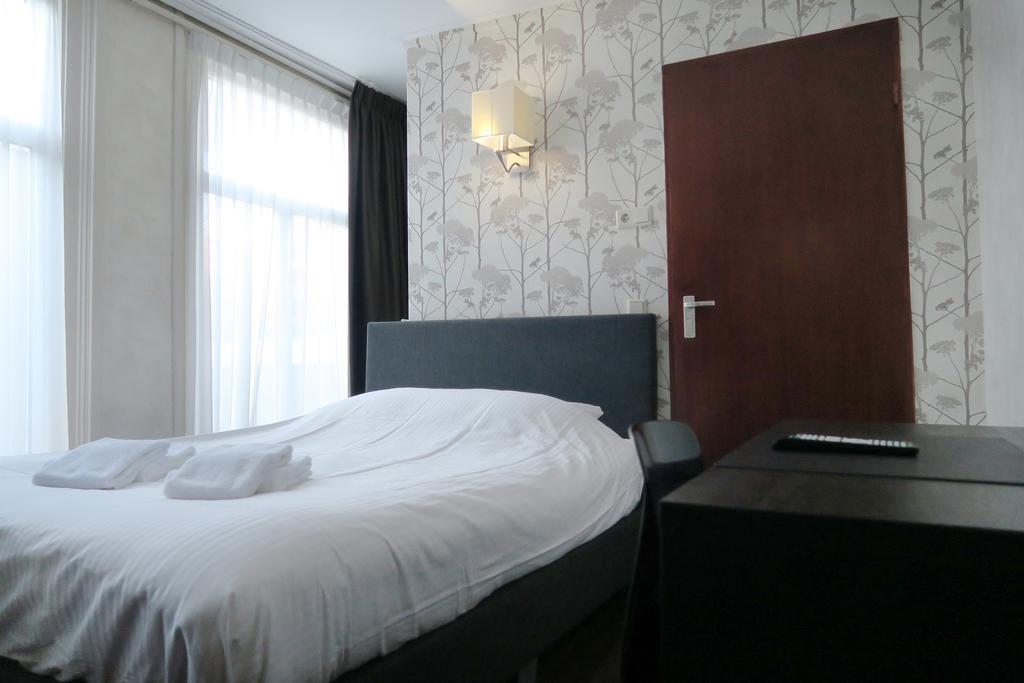 Carillon Hotel 2*